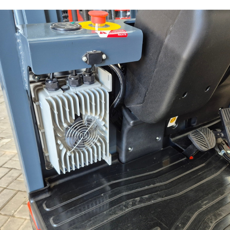 Wózek widłowy elektryczny CPD12SQ - 3 kołowy ZSM435