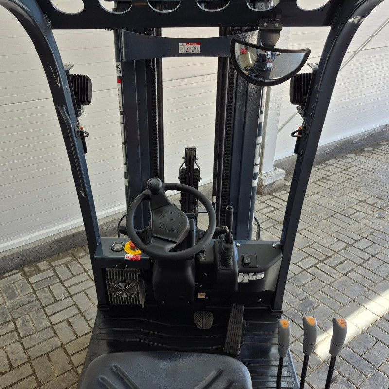 Wózek widłowy elektryczny CPD12SQ - 3 kołowy ZSM435